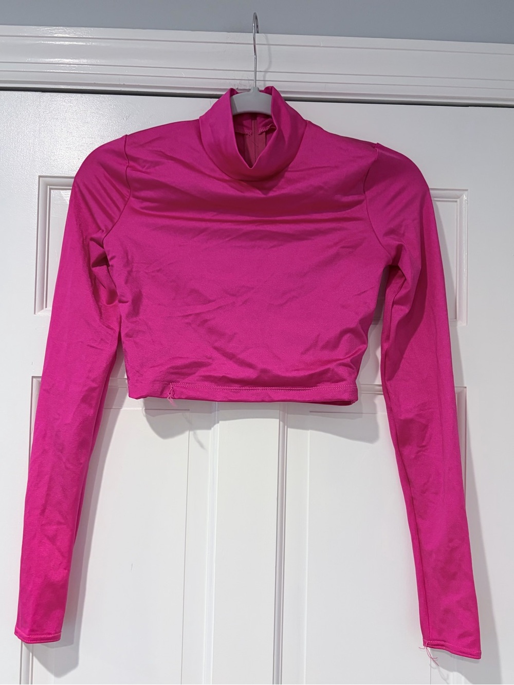 Weissman Lustre Long Sleeve Crop Top Adult Medium Hot Pink Dance Costume